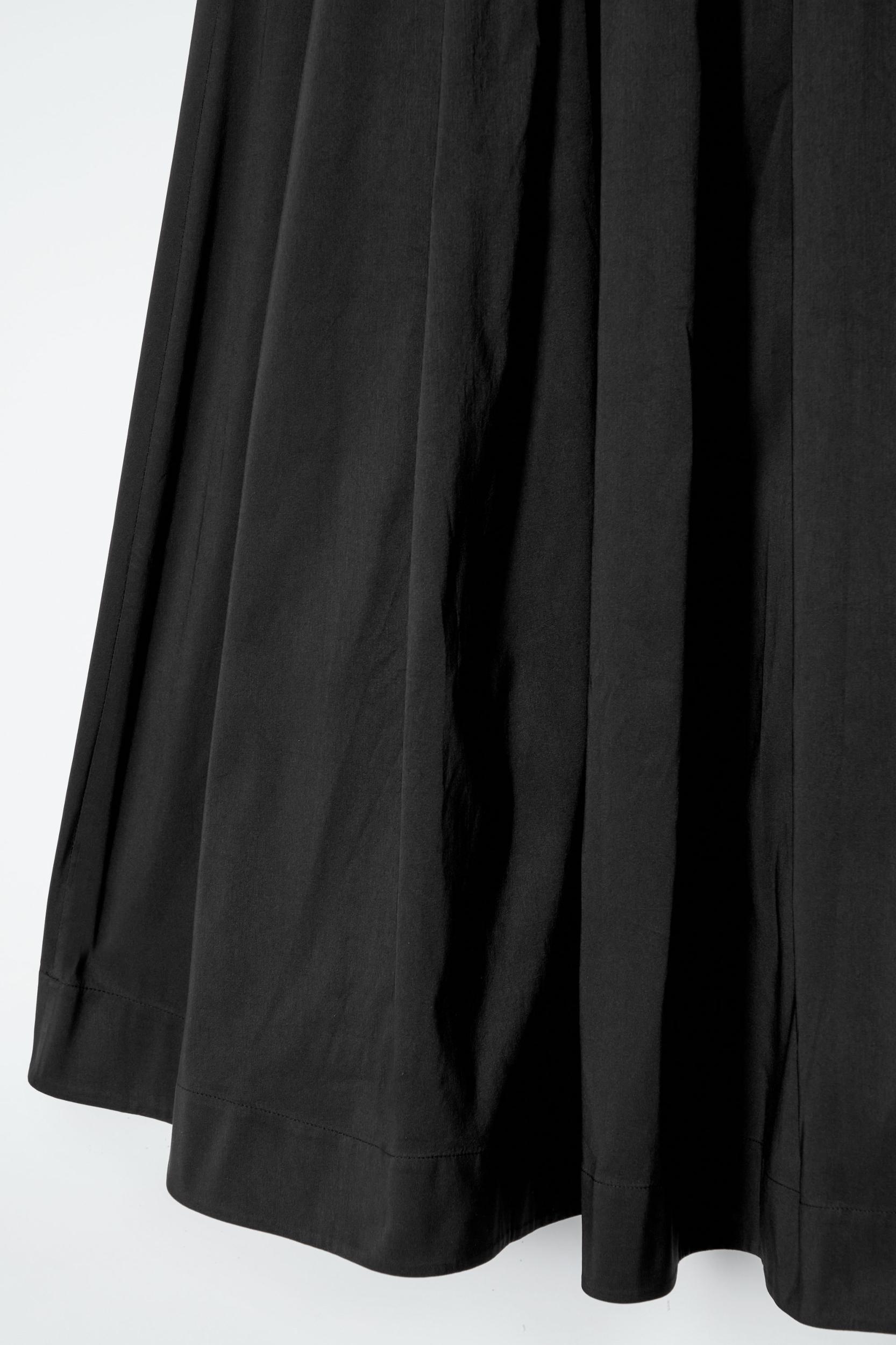 PLEATED A-LINE MIDI SKIRT Product Image