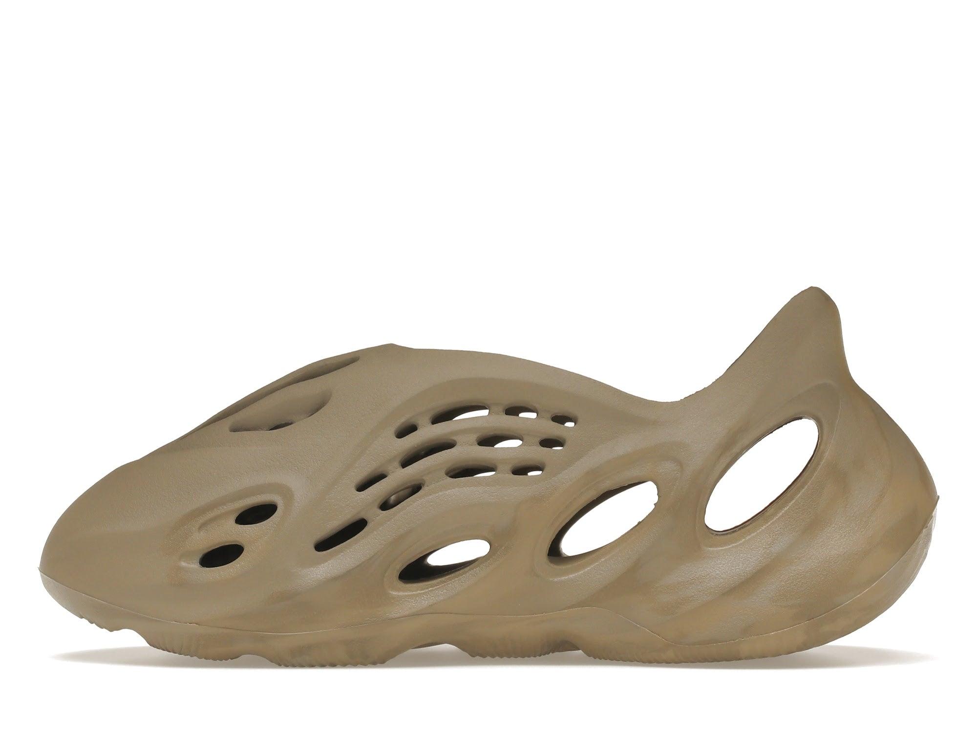 Adidas Yeezy Foam Runner RNNR "Stone Sage" Product Image