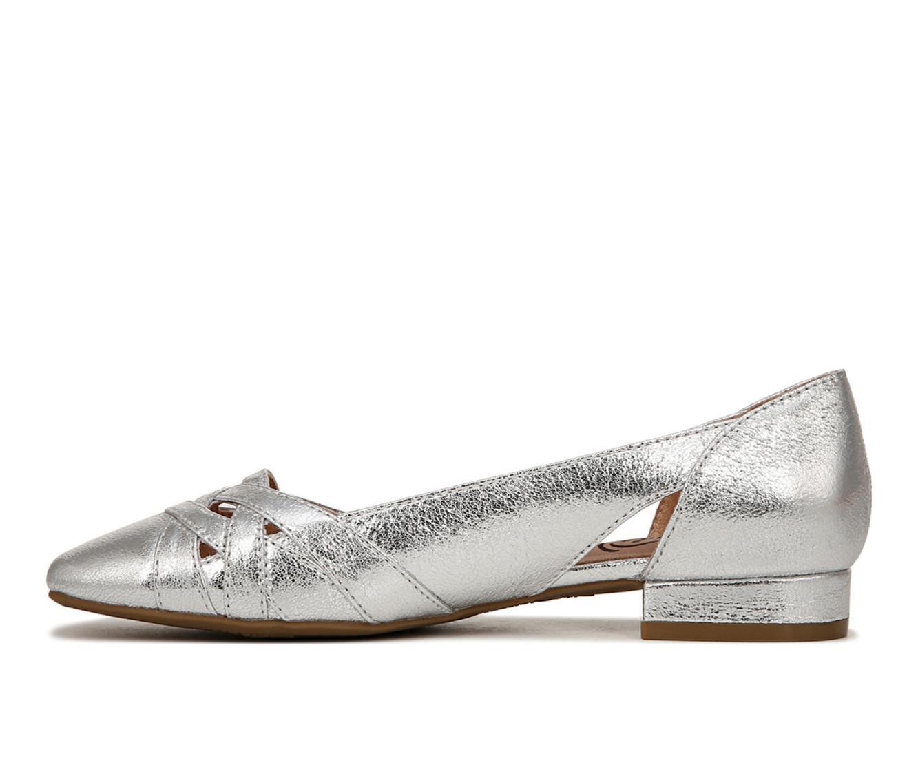 Women's LifeStride Carmen Flats Product Image