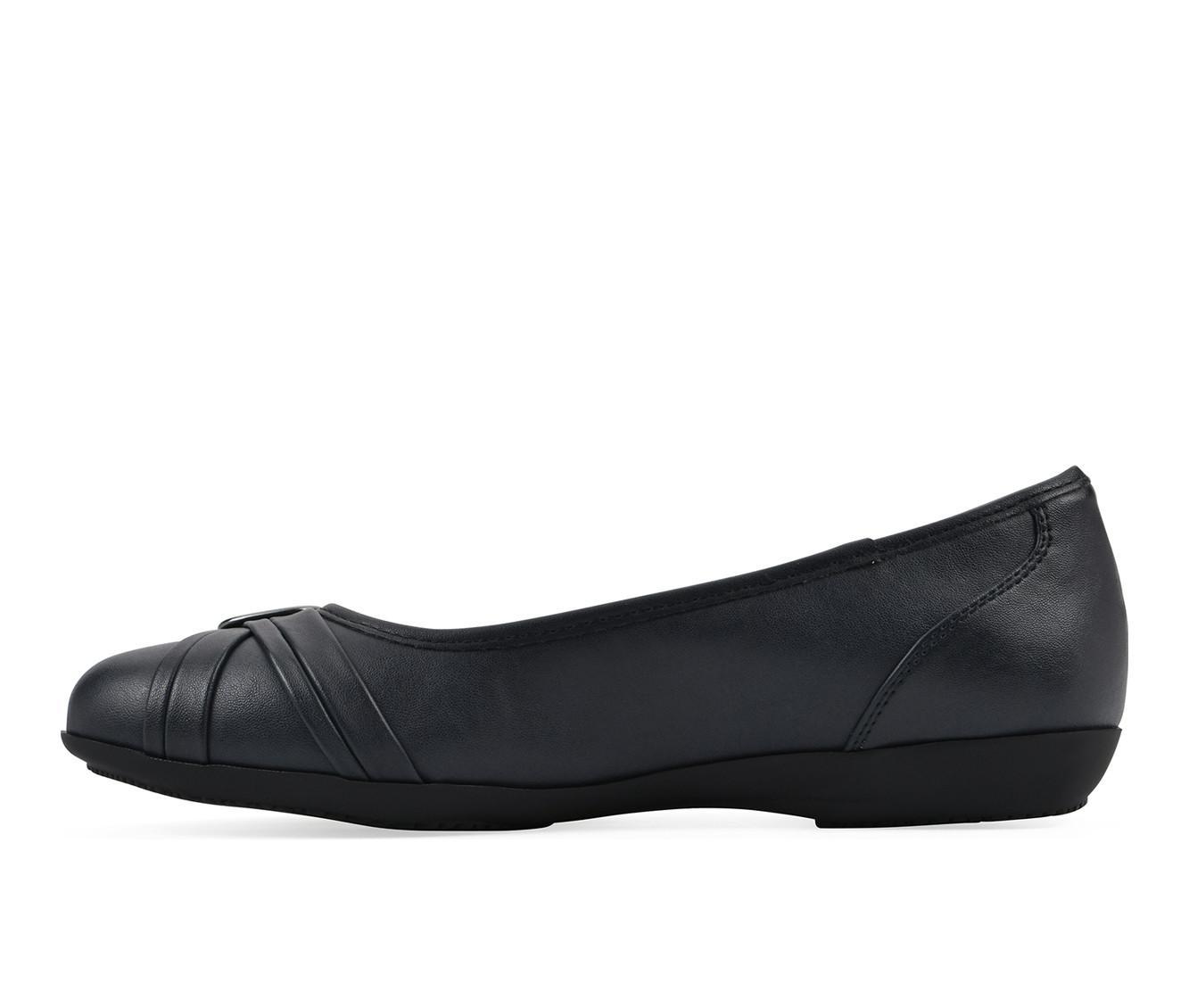 Women's Cliffs by White Mountain Cariann Flats Product Image