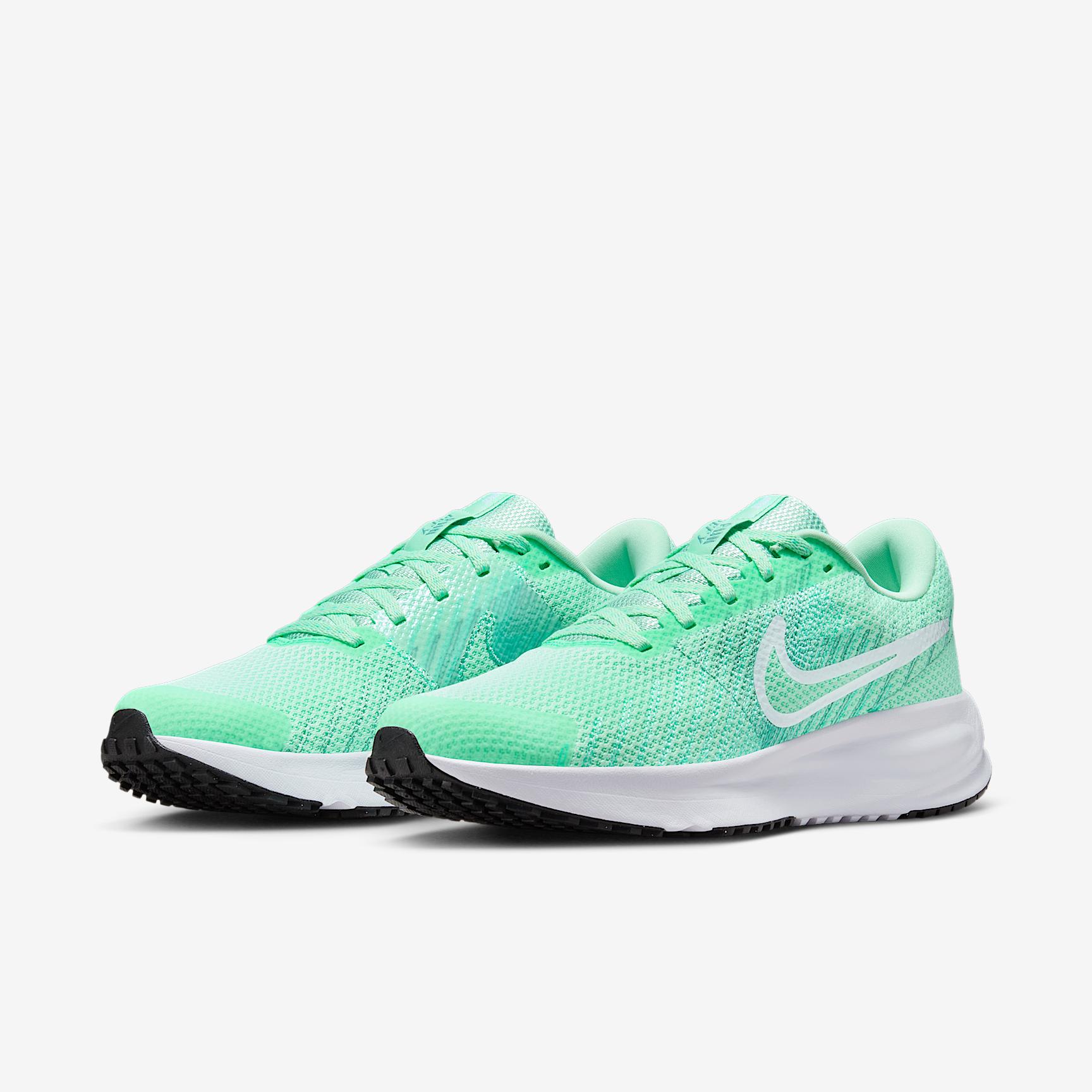 Nike Women's Run Defy Road Running Shoes Product Image