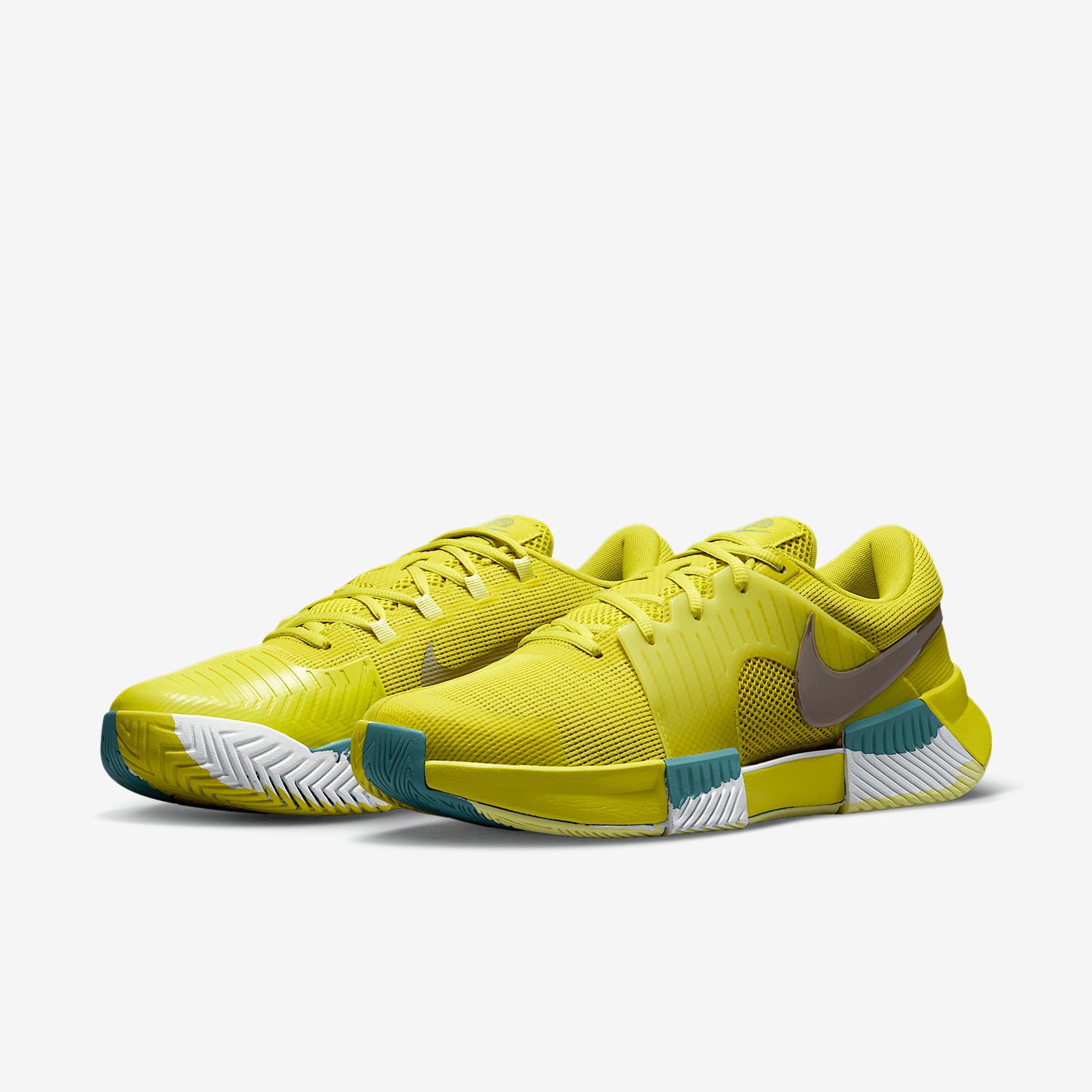 Nike Men's GP Challenge 1 Premium Hard Court Tennis Shoes Product Image