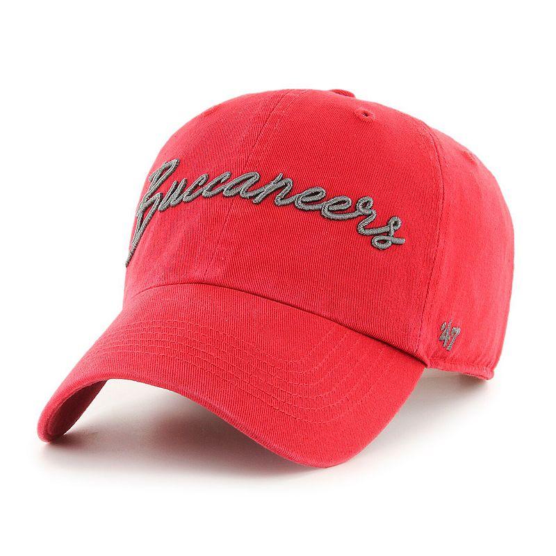 Women's '47 Red Tampa Bay Buccaneers Vocal Clean Up Adjustable Hat Product Image