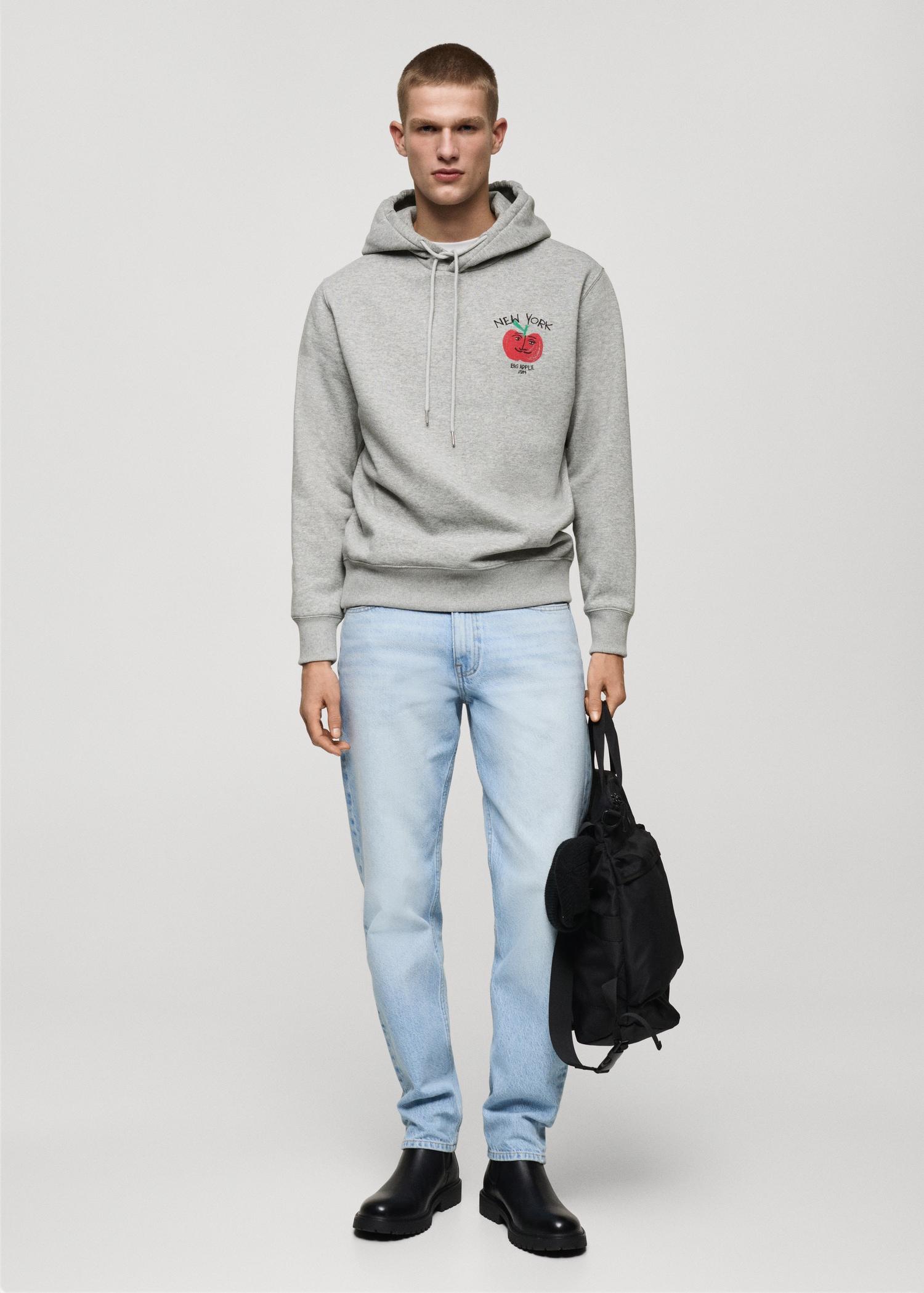 Graphic hooded sweatshirt - Men | MANGO USA Product Image