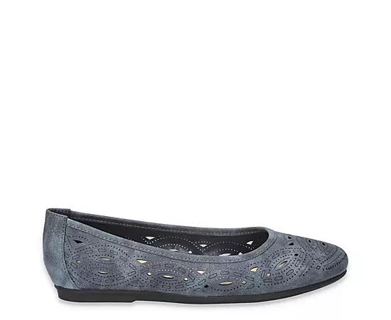 Easy Street Womens Jackie Flat Product Image