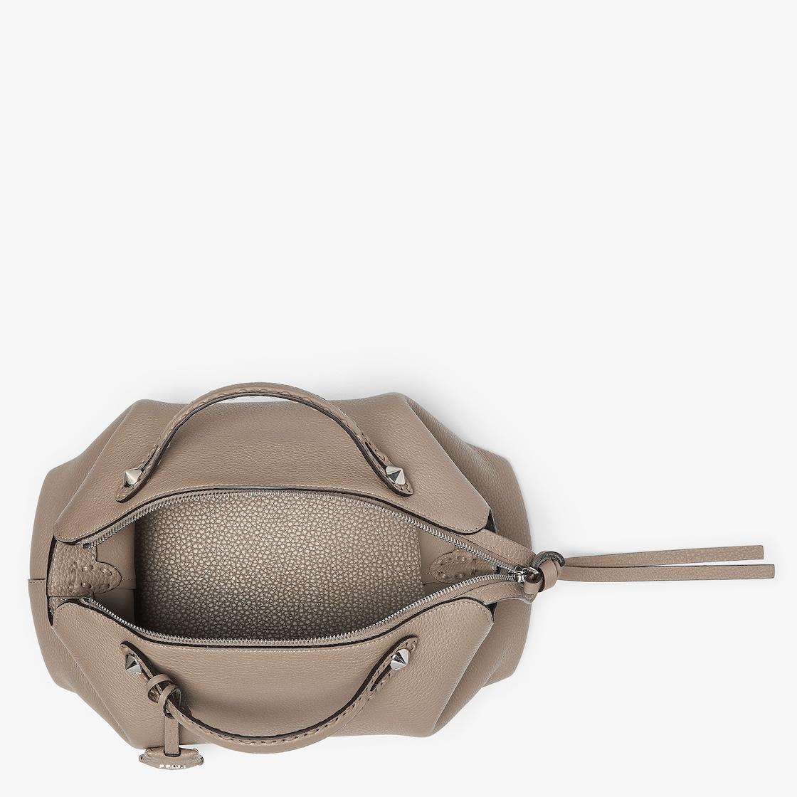 By The Way Selleria LargeDove gray Selleria bag with 200 hand-sewn topstitches Product Image