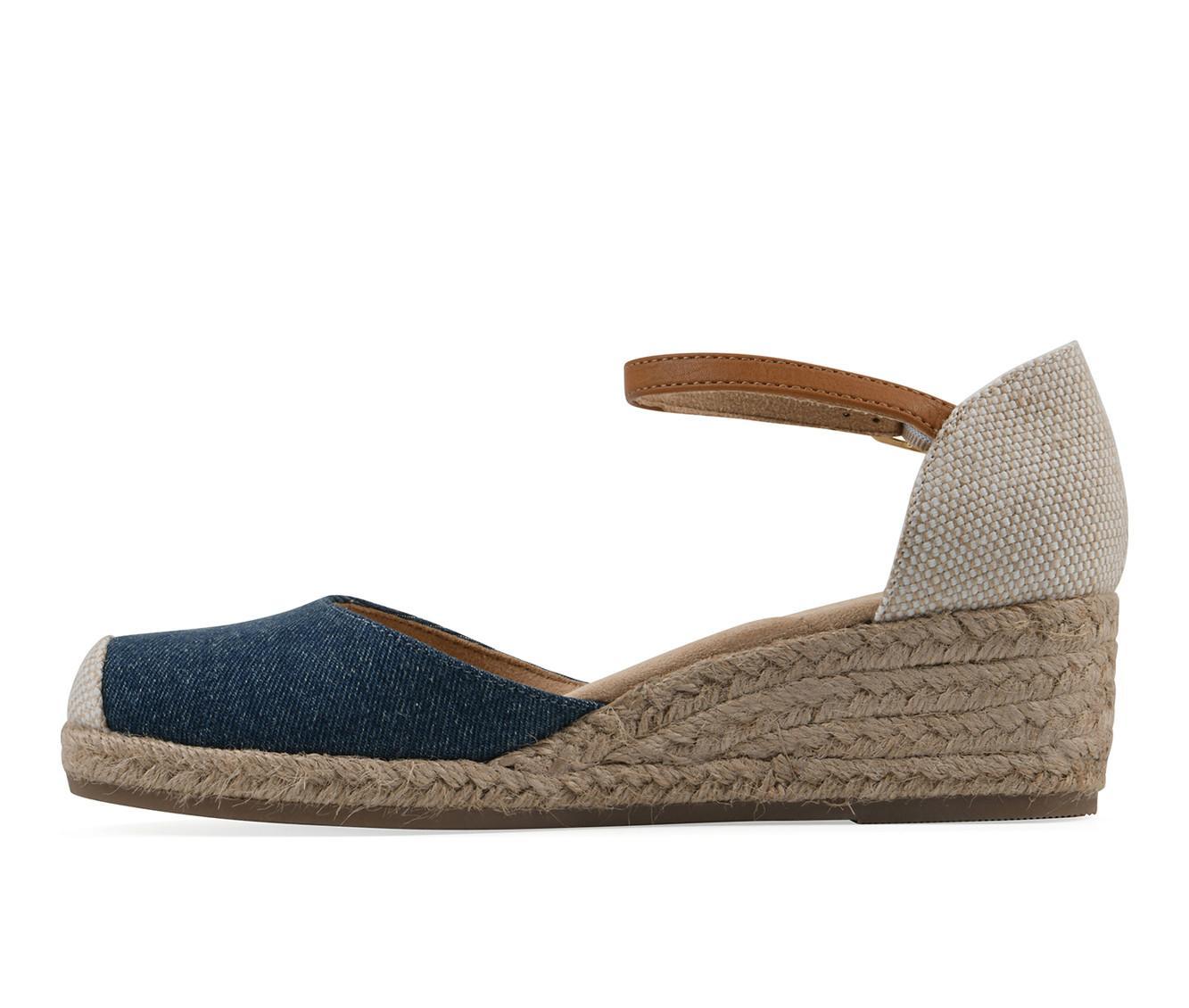 Women's White Mountain Maintain Wedge Sandals Product Image