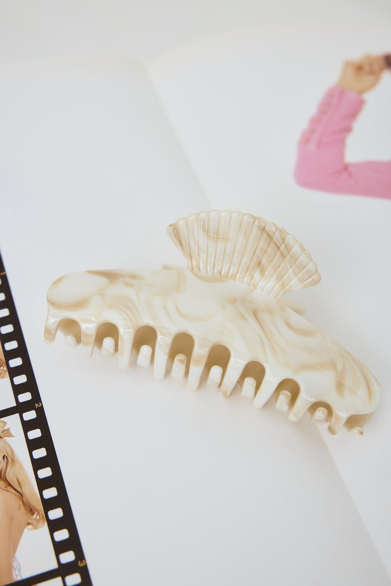 Seashell Claw Clip Large Nude Product Image