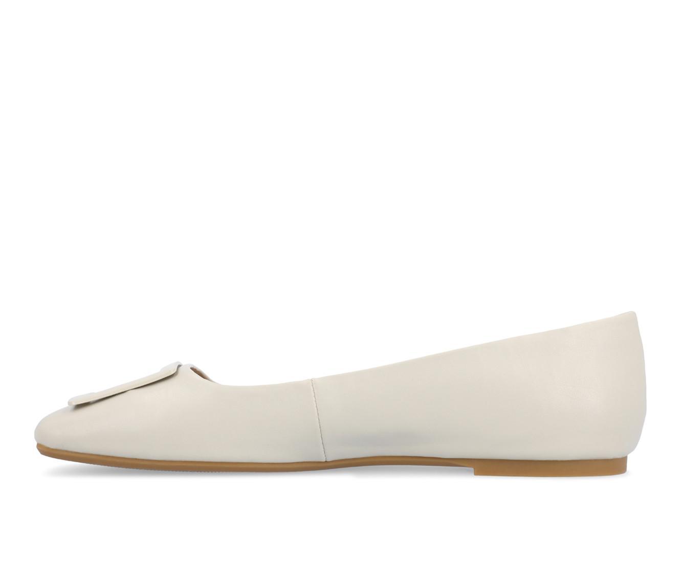 Women's Journee Collection Zimia Flats Product Image