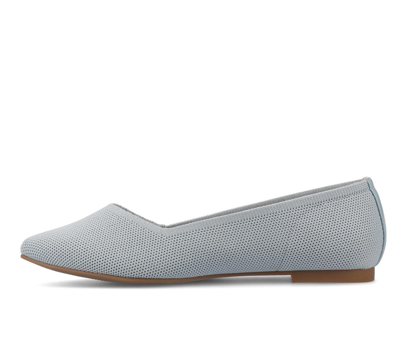 Women's Journee Collection Minnah Flats Product Image