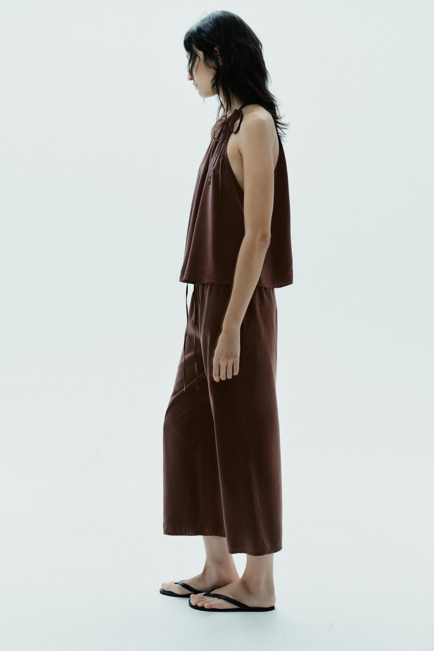 FLOWY CROP PANTS Product Image