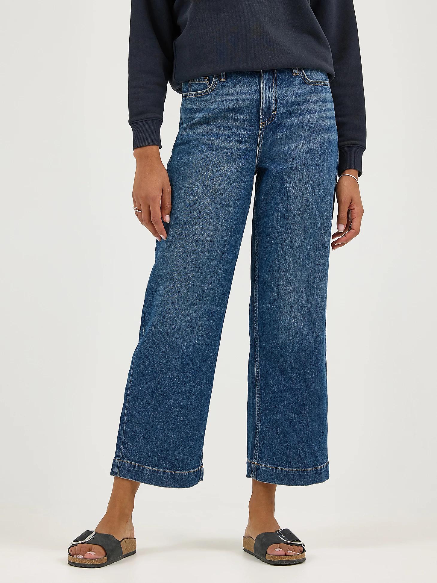 Women's Legendary Wide Leg Crop Jean | Women's Capris & Crops | Lee® Product Image