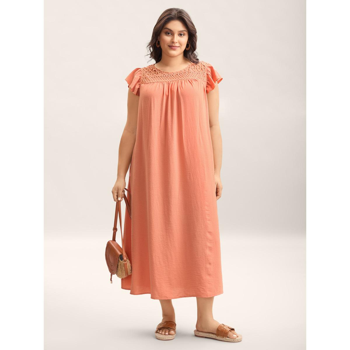 Plus Size Textured Cut-Out Neck Pockets Maxi Dress Coral Women Round Neck Cap Sleeve Curvy BloomChic 26/4X Product Image