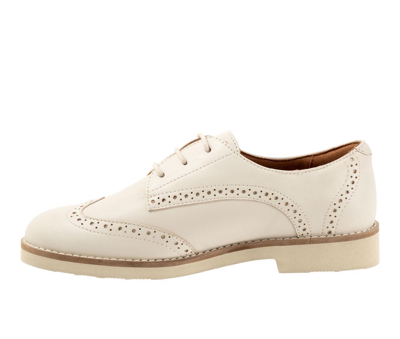 Women's Softwalk Willet Oxfords Product Image