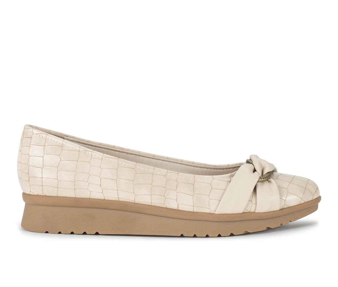 Women's Baretraps Aurora Flats Product Image
