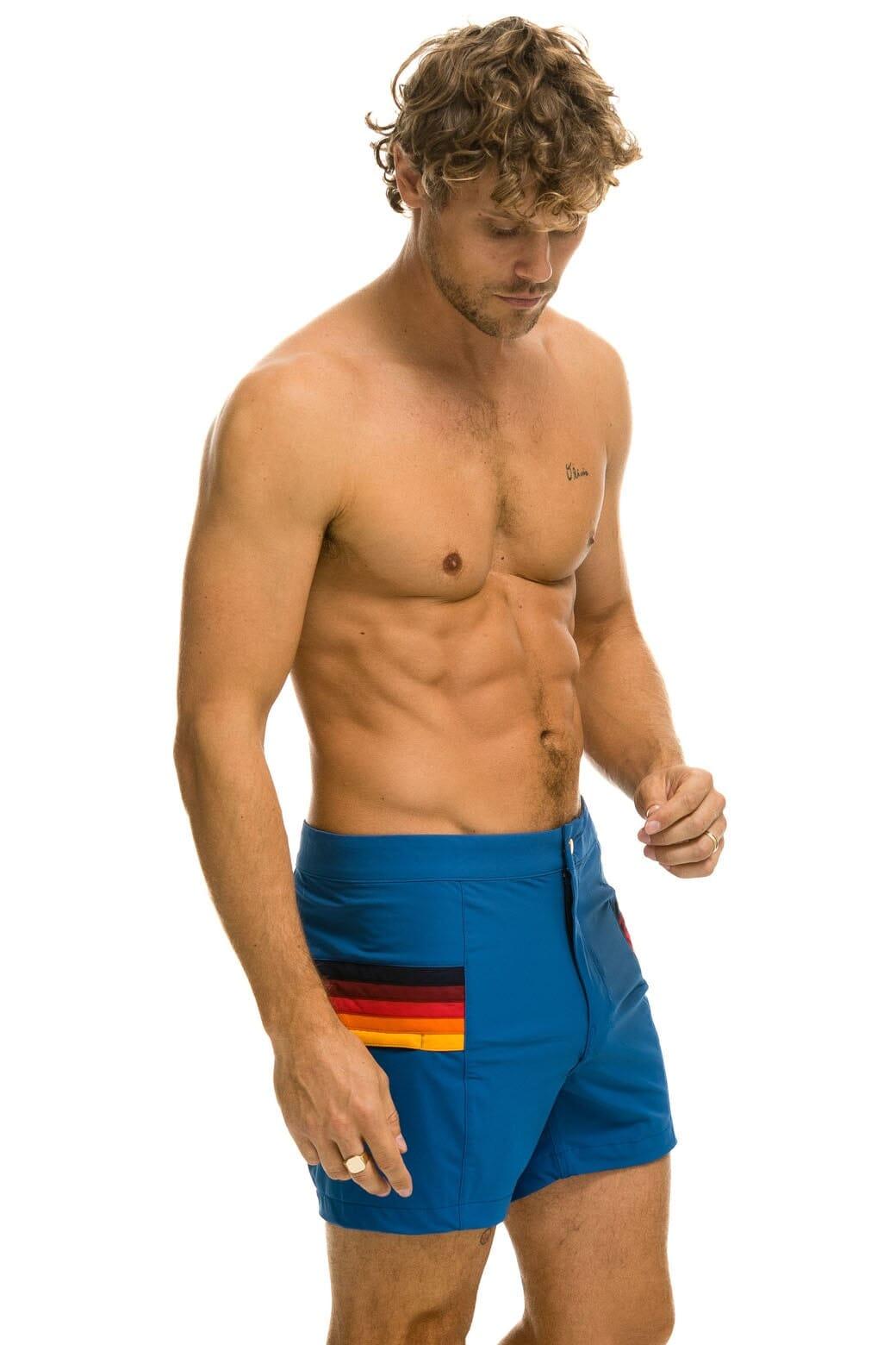MEN'S HORIZONTAL 5 STRIPE FLEX SHORTS - SEA Male Product Image