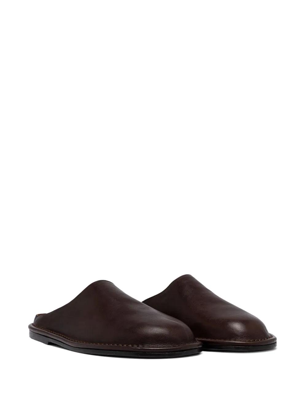 round-toe slippers Product Image