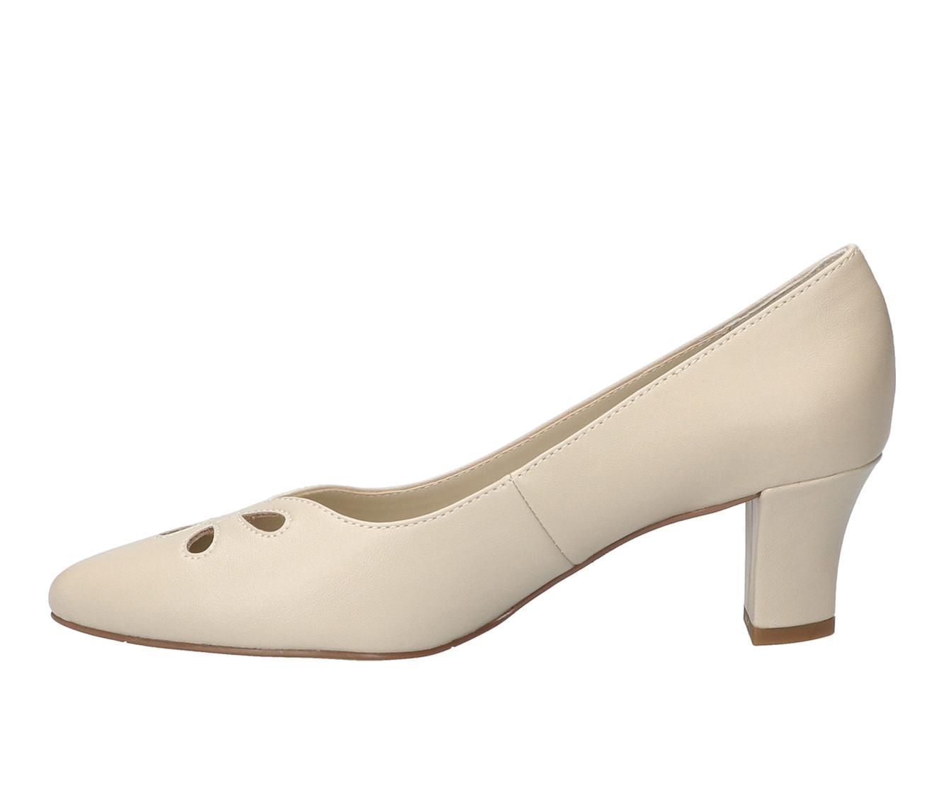 Women's Easy Street Pat Pumps Product Image