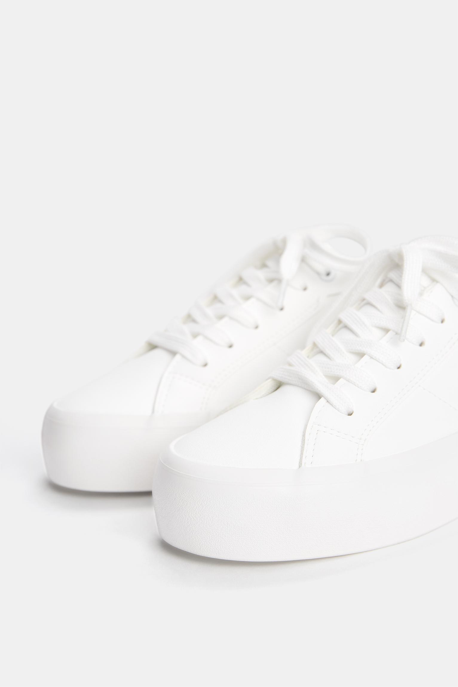 Basic chunky sneakers Product Image
