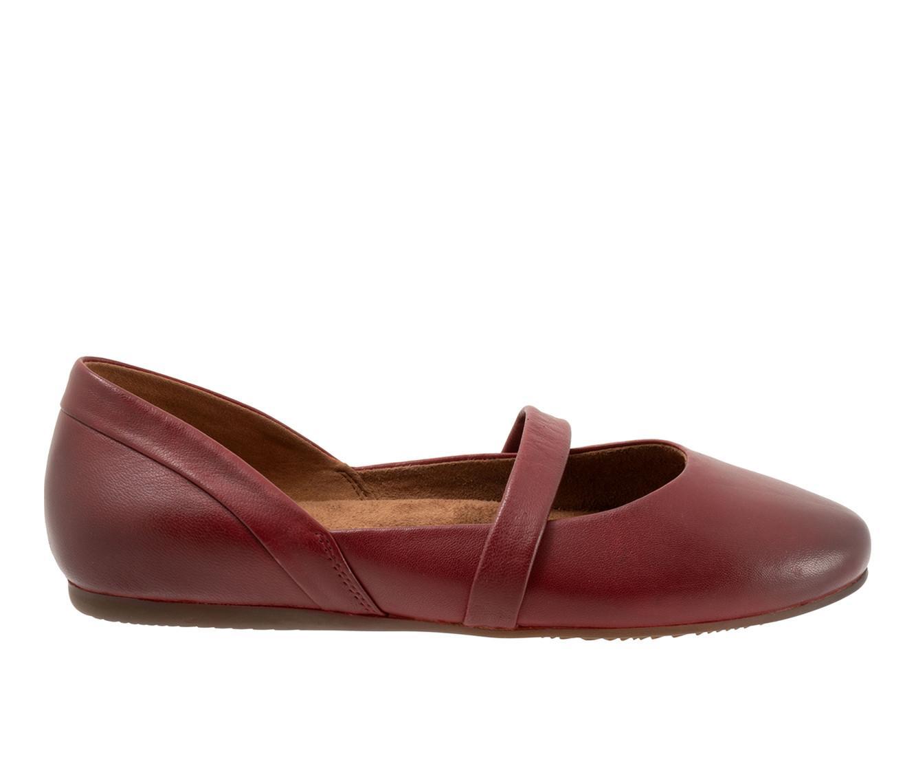 Women's Softwalk Samara Flats Product Image