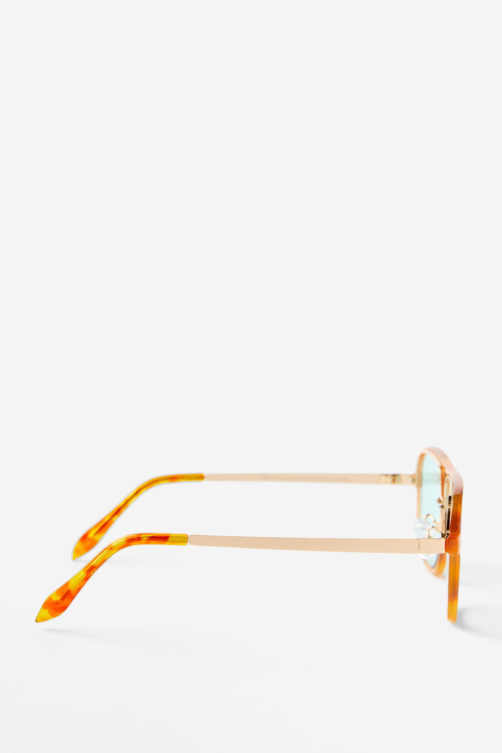 Mikayla Aviator Sunglasses Product Image