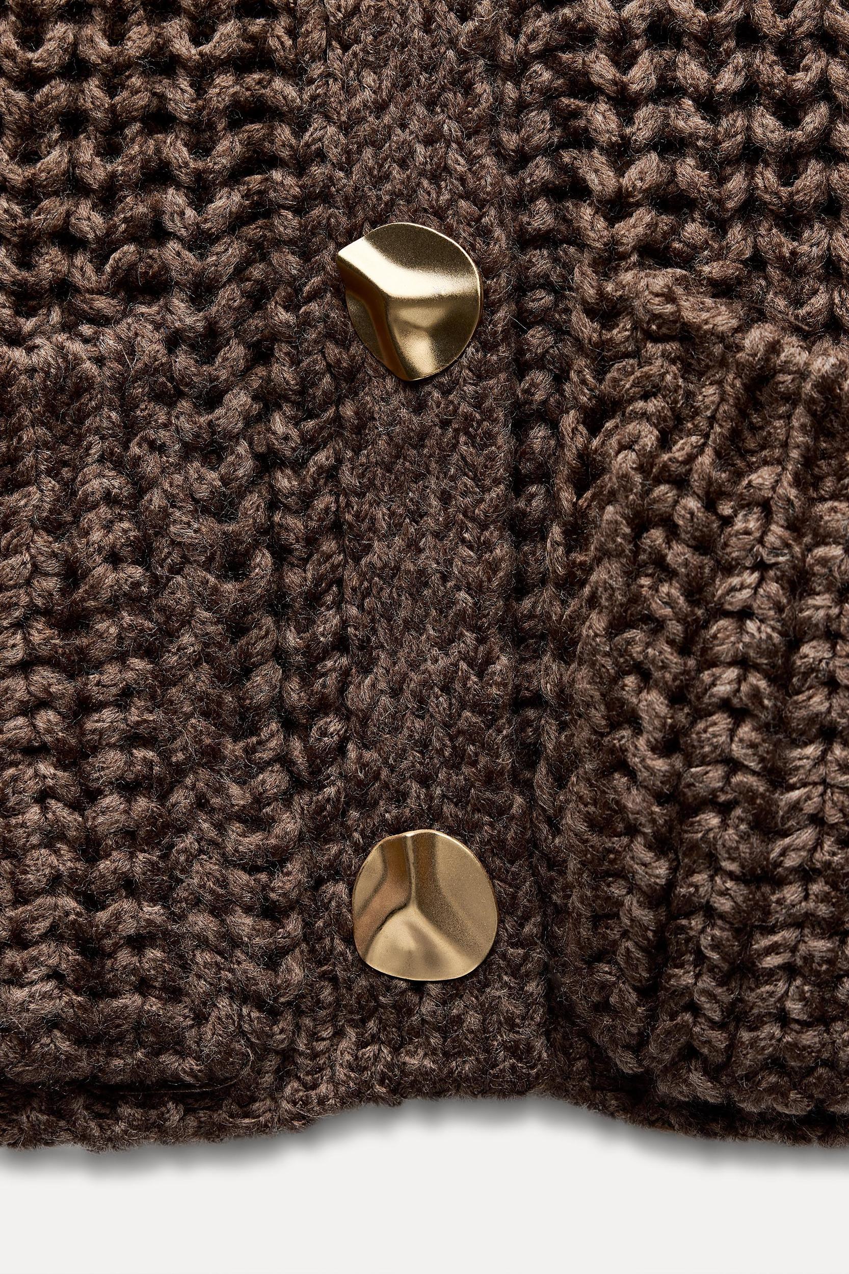 CHUNKY KNIT SWEATER VEST Product Image
