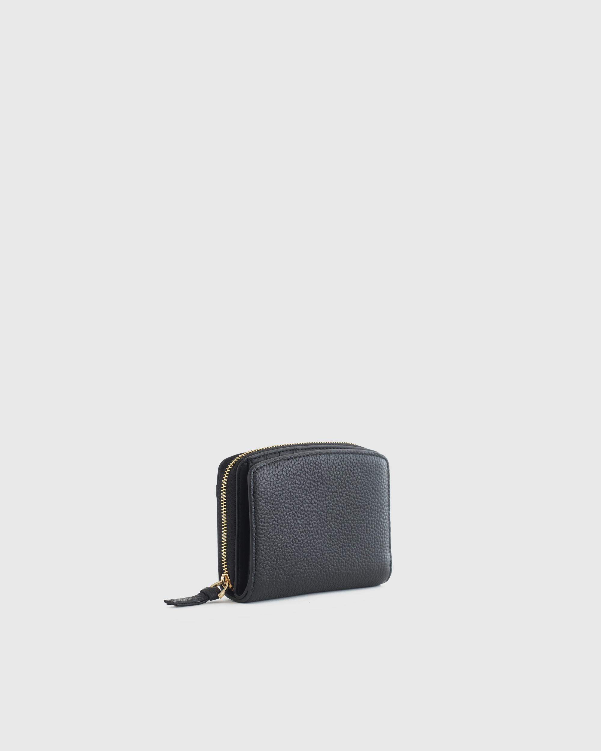Quince | Women's Italian Pebbled Leather Compact Wallet Italian Leather Product Image