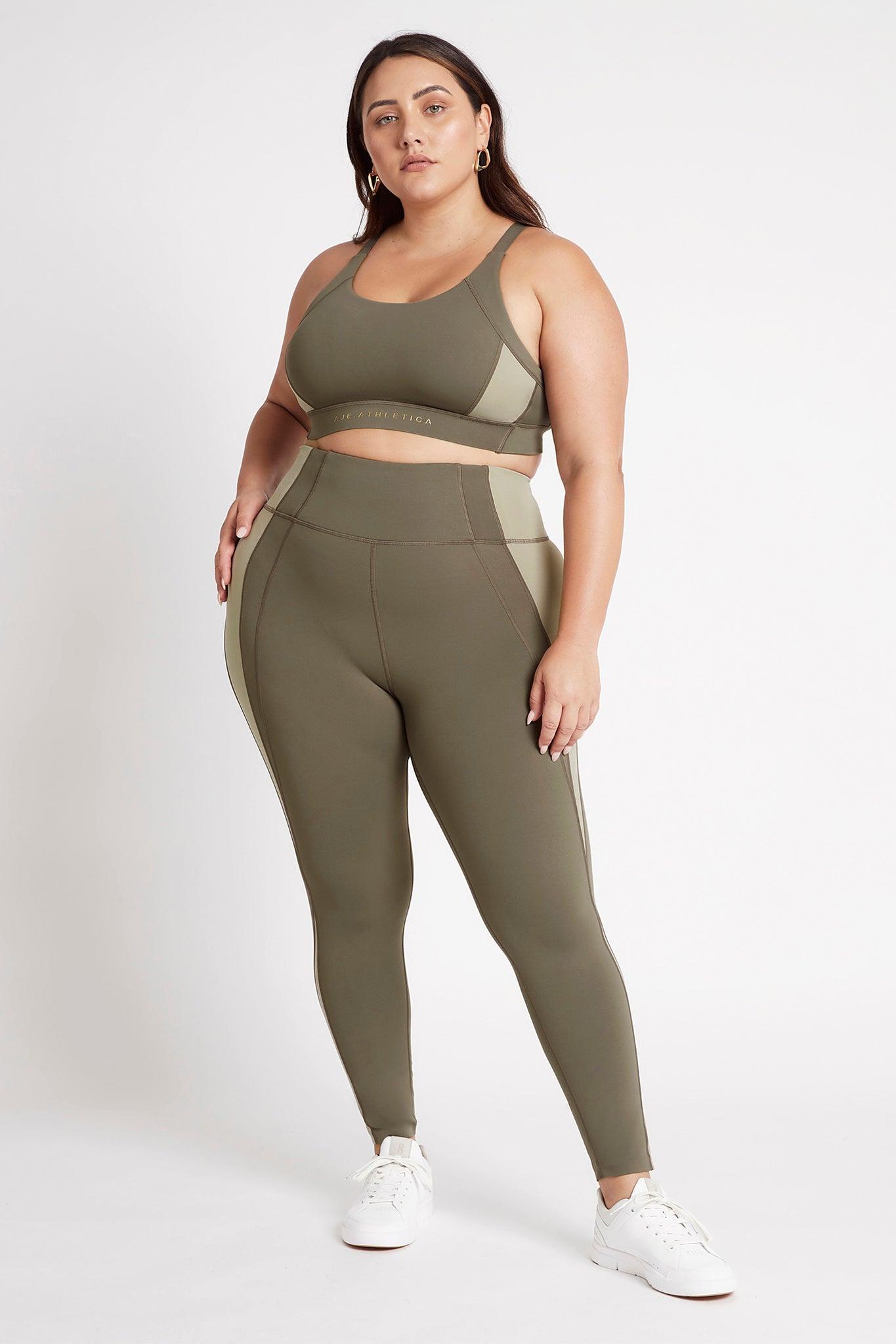 High Rise Signature Logo 7/8 Legging 210 Product Image