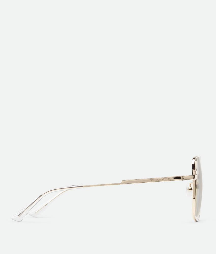Women's Classic Metal Square Eyeglasses in Gold/transparent Product Image