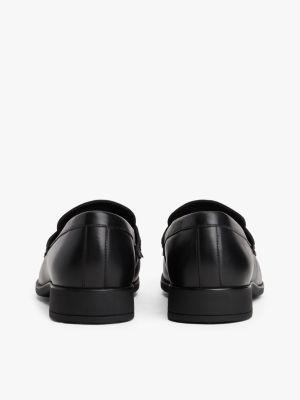 Chain-Link Fringe Accent Leather Loafer Product Image