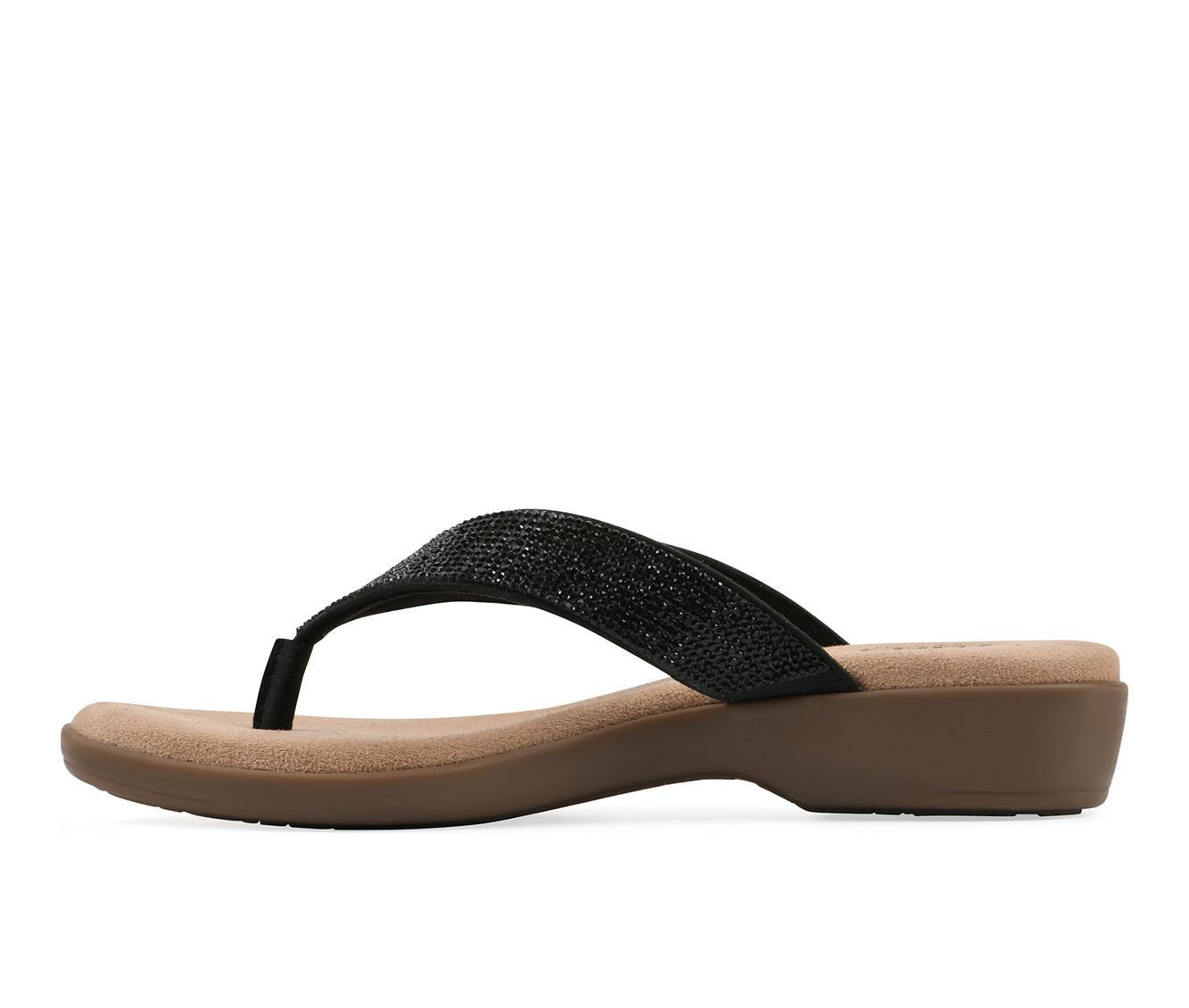 Women's Cliffs by White Mountain Be Charm Flip-Flops Product Image
