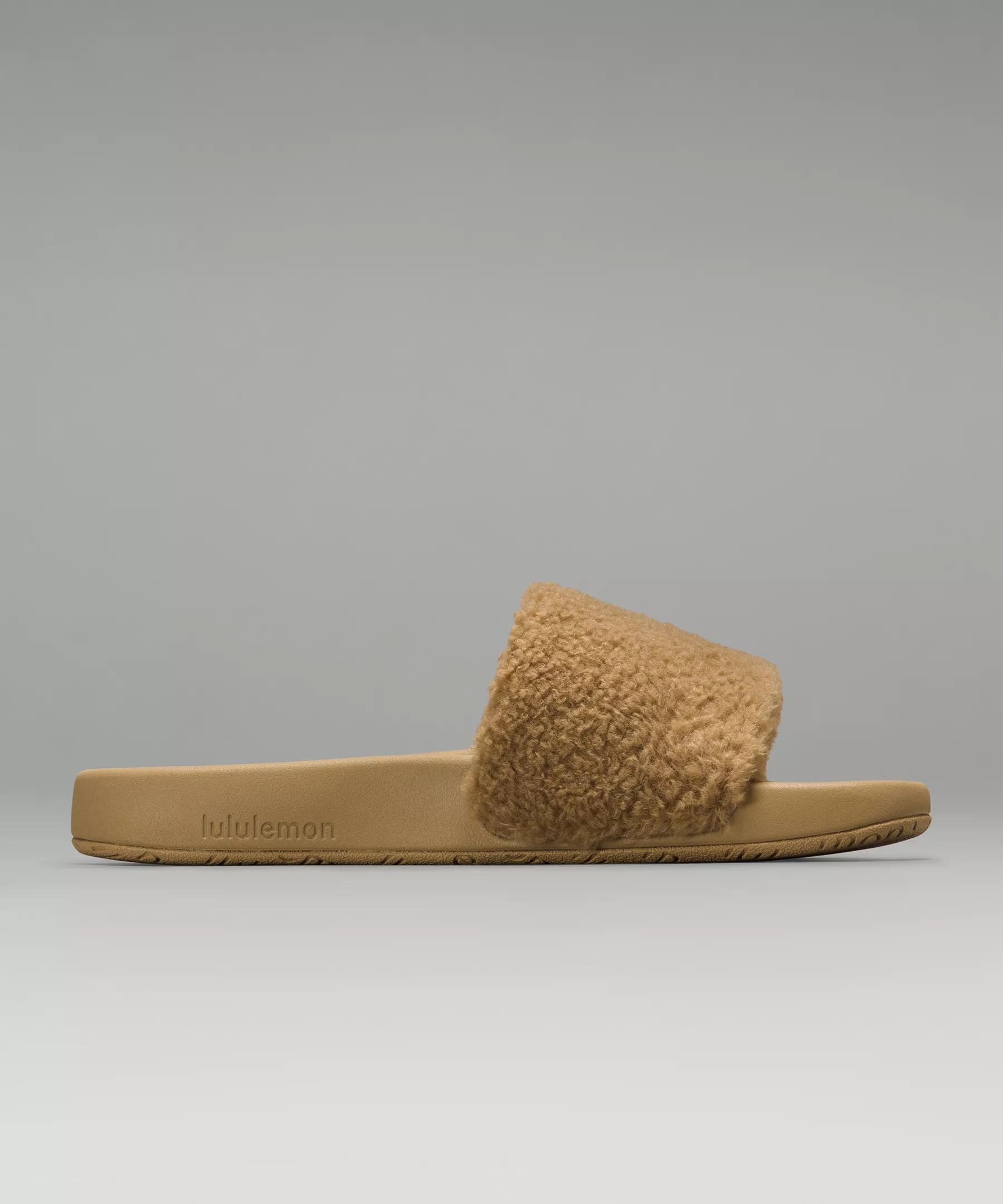 Women's Fleece Restfeel Slide Product Image