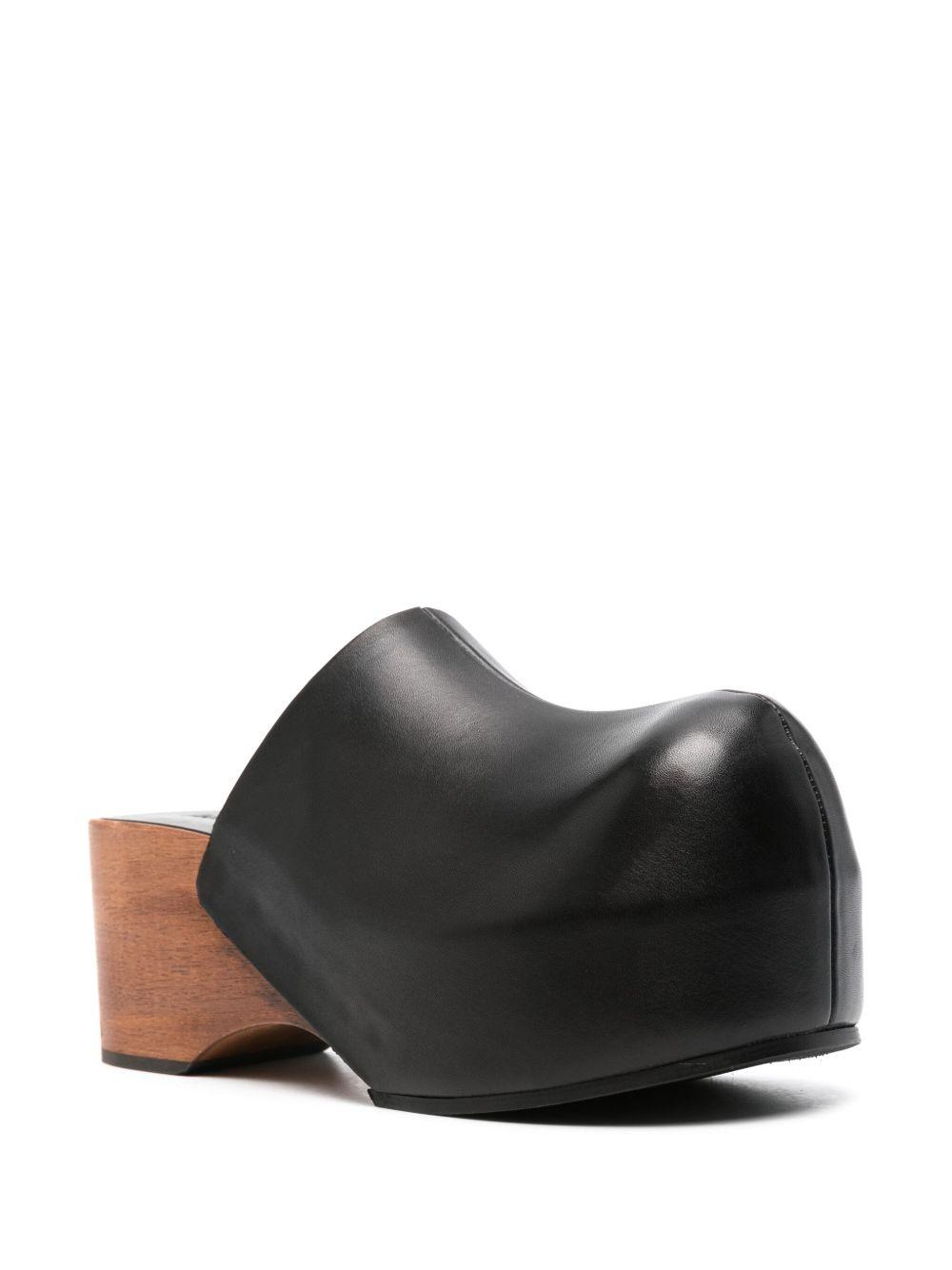wooden-platform clogs Product Image