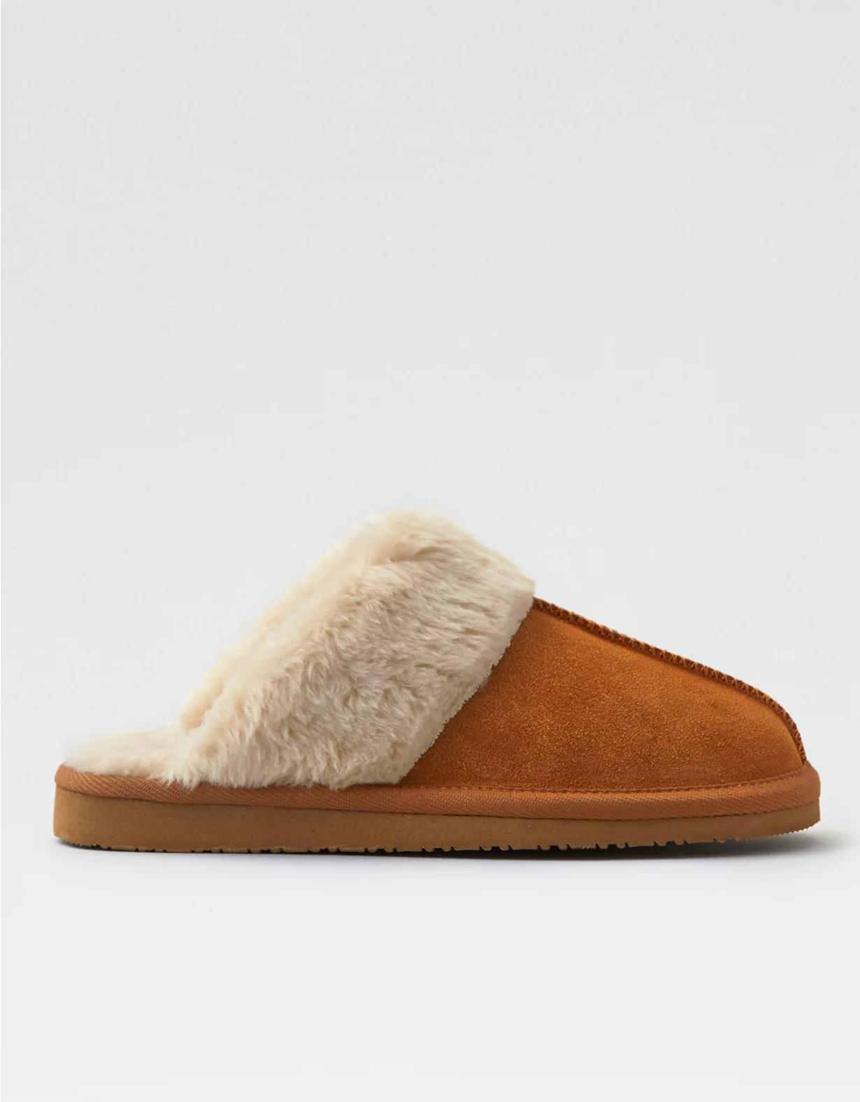 Minnetonka Women's Chesney Scuff Slipper Product Image