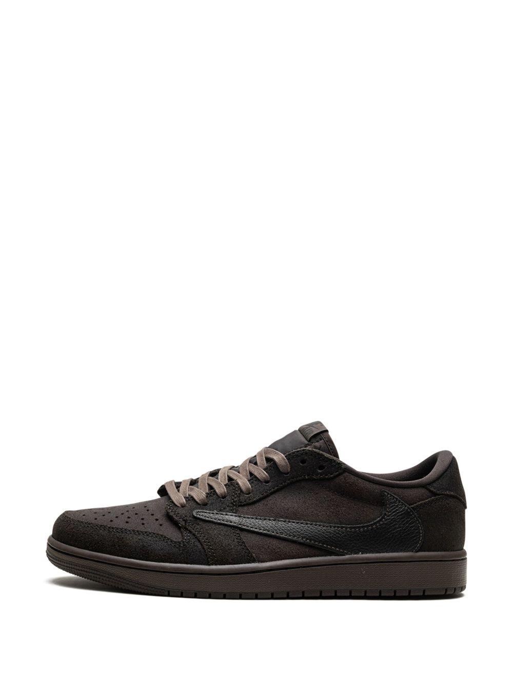 x Travis Scott Air Jordan 1 Low OG "Velvet Brown/Dark Mocha" sneakers Product Image