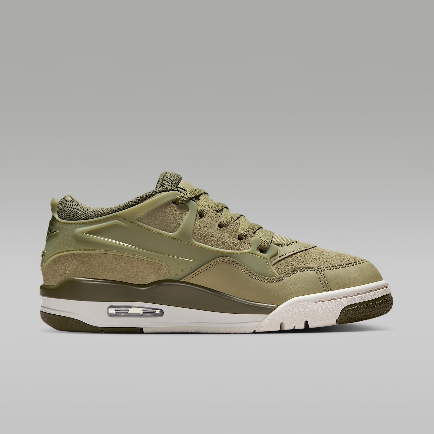 Womens Air Jordan 4 RM Shoes | IB7694-201 Product Image