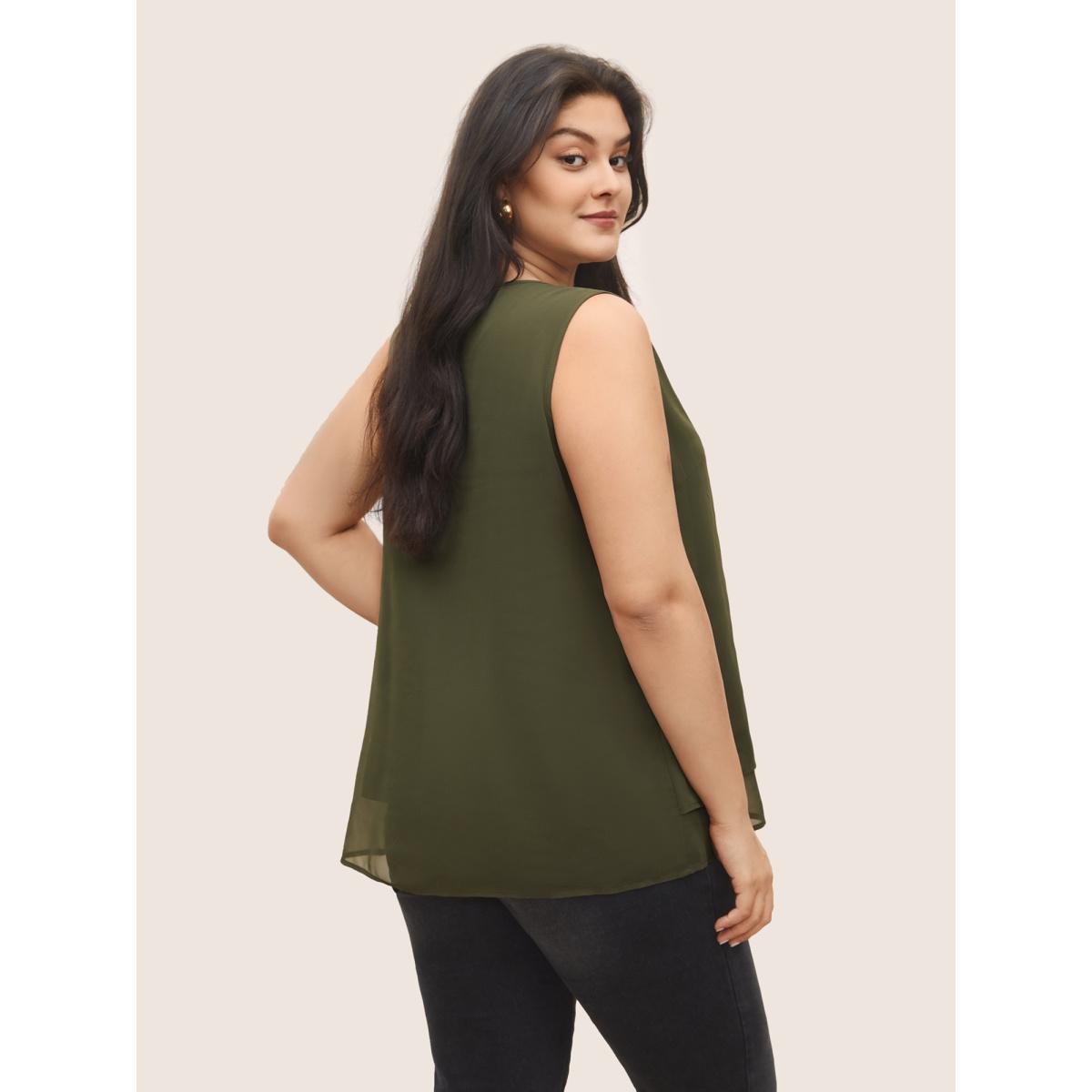 Plus Size Solid Keyhole Tiered Hem Tank Top Women ArmyGreen Elegant Non Asymmetrical Neck Everyday Tank Tops Camis BloomChic 14-16/1X Product Image