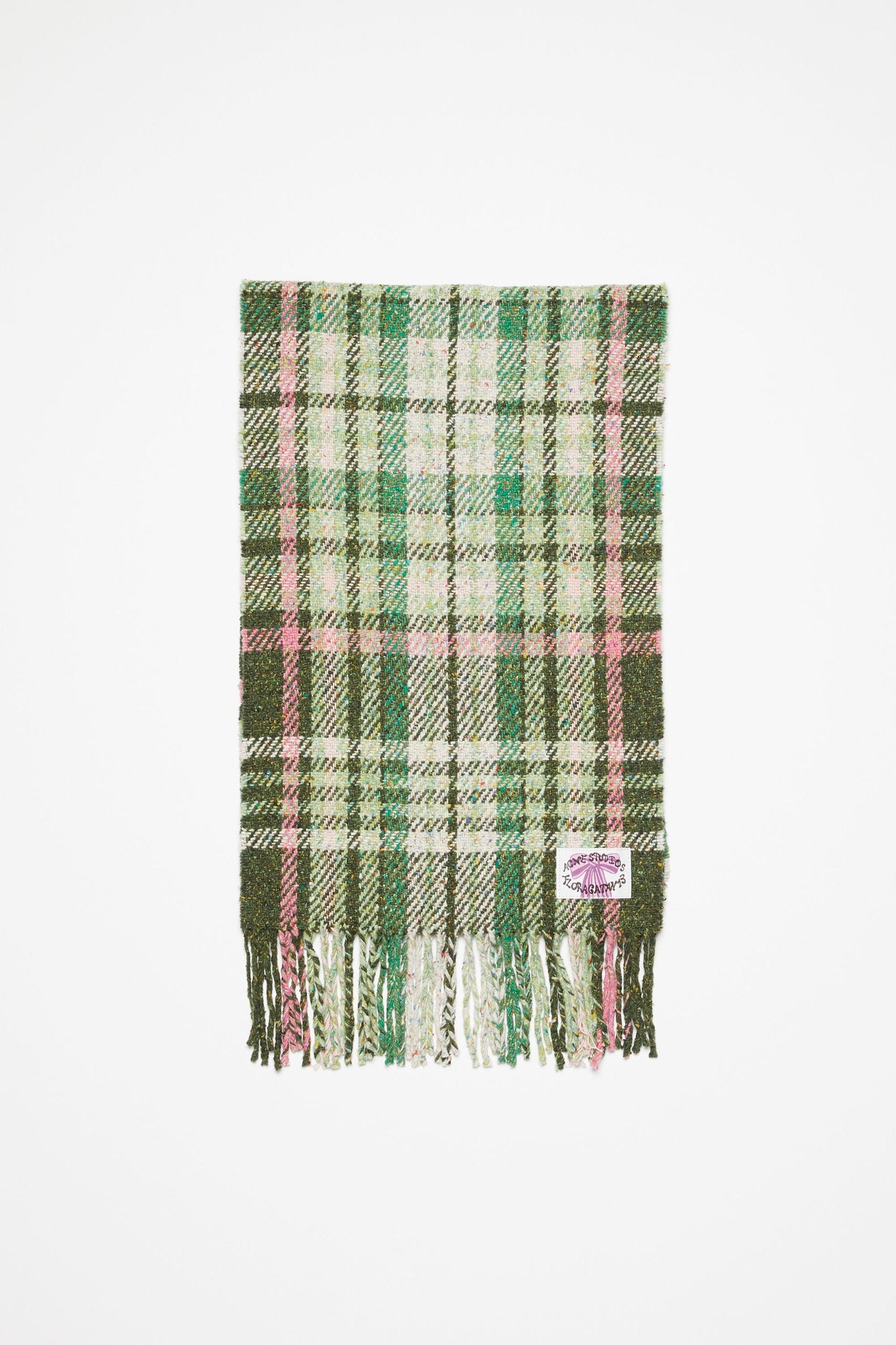 Plaid fringe scarf Product Image