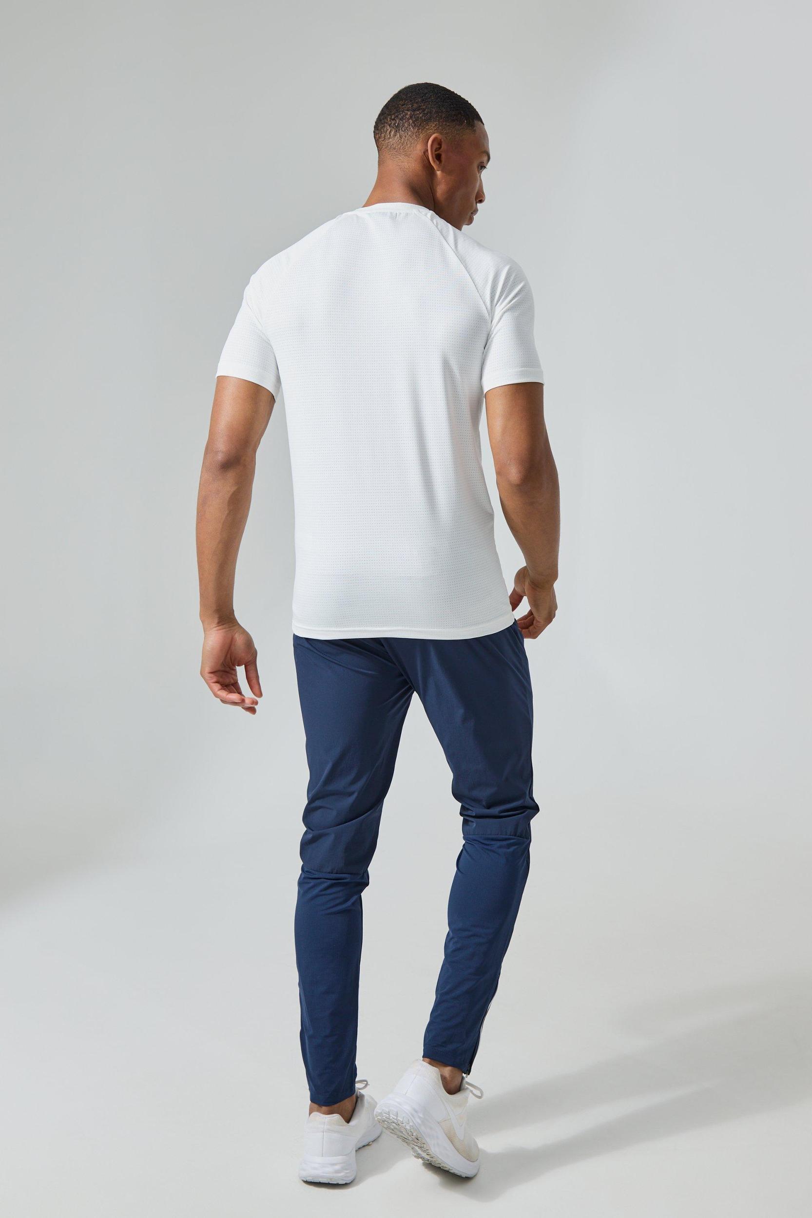 Man Active Workout Lightweight Sweatpants | boohooMAN USA Product Image