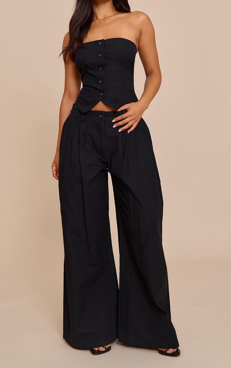 Petite Black Woven Pleat Detail Wide Leg Pants Product Image