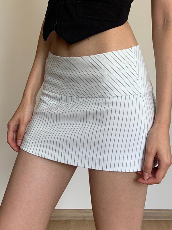 Black White Stripes Mini Skirt Product Image