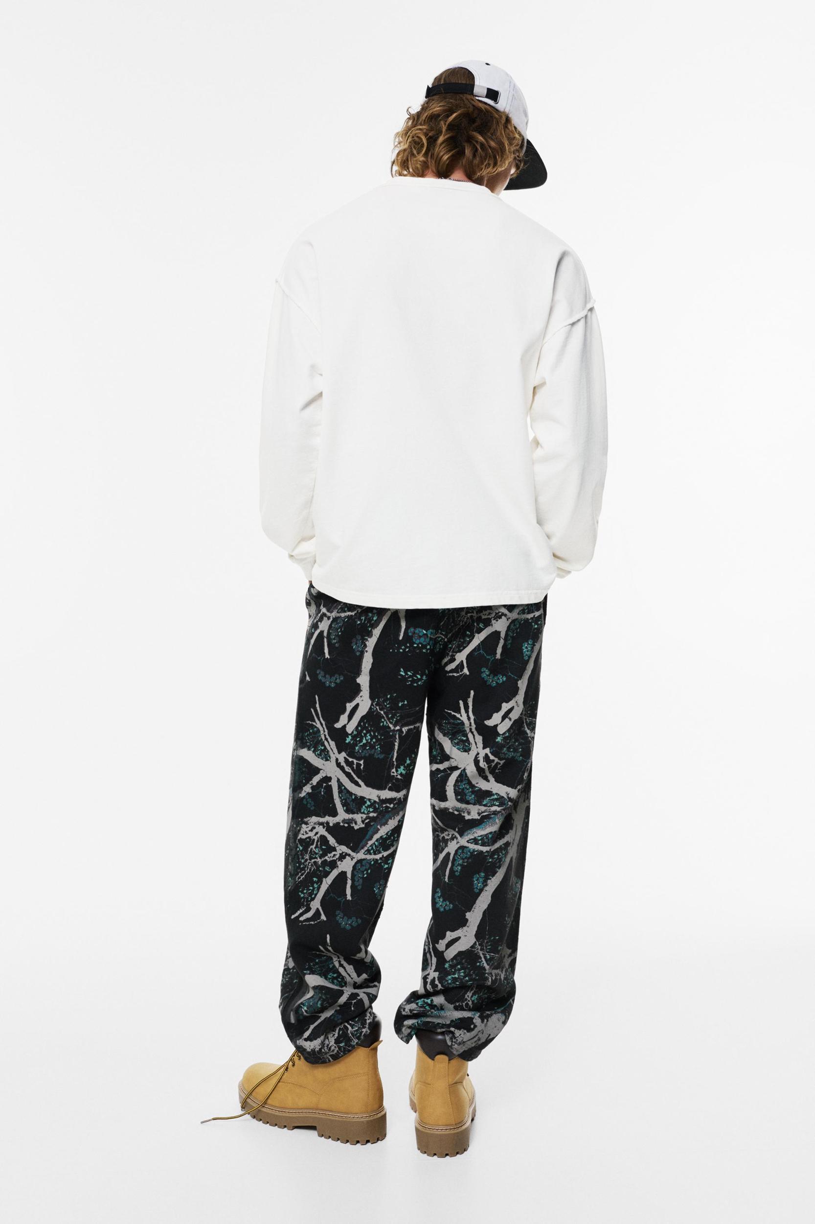 Seam detail long sleeve T-shirt Product Image