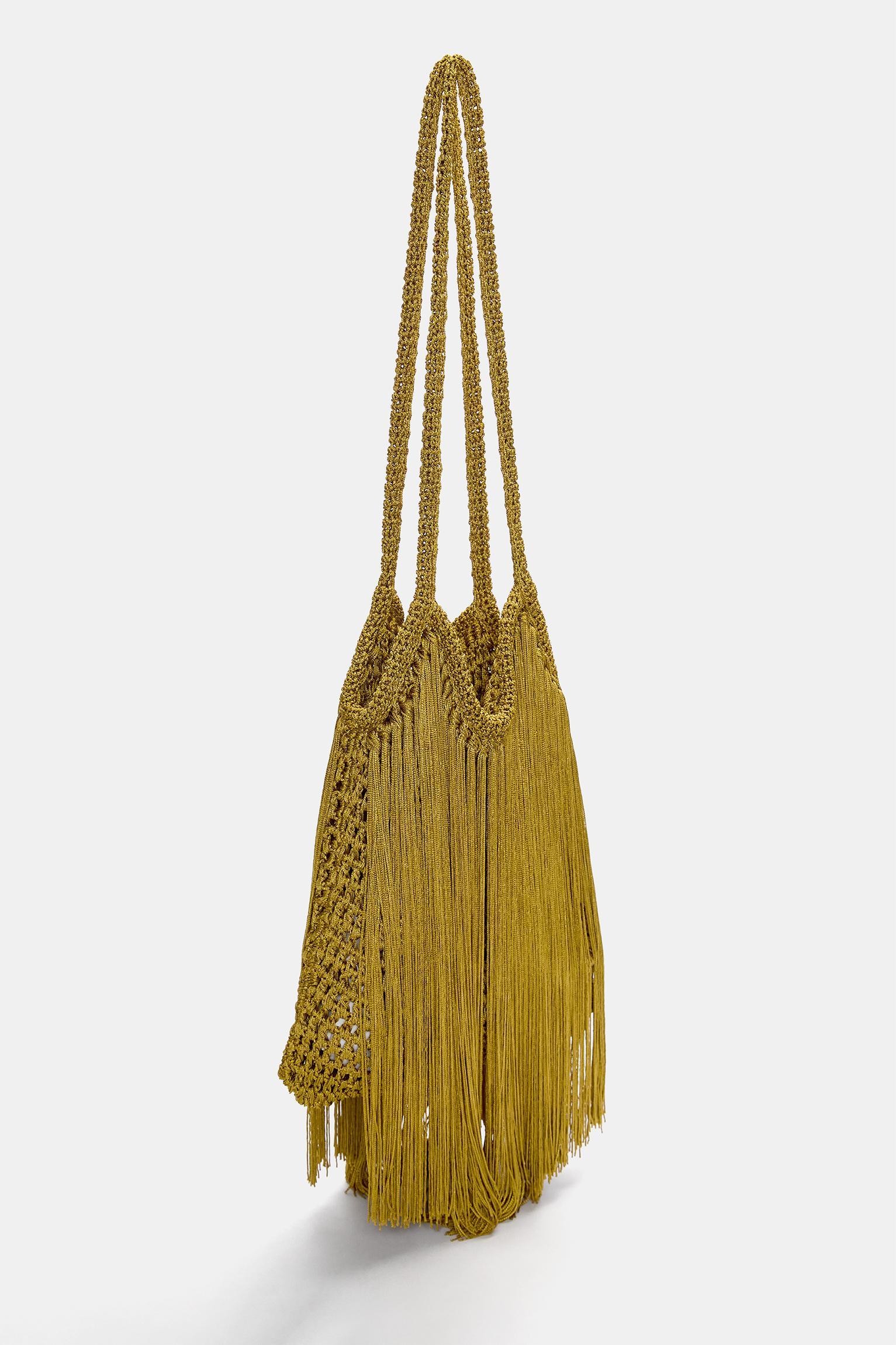Crochet shoulder bag with fringing Product Image