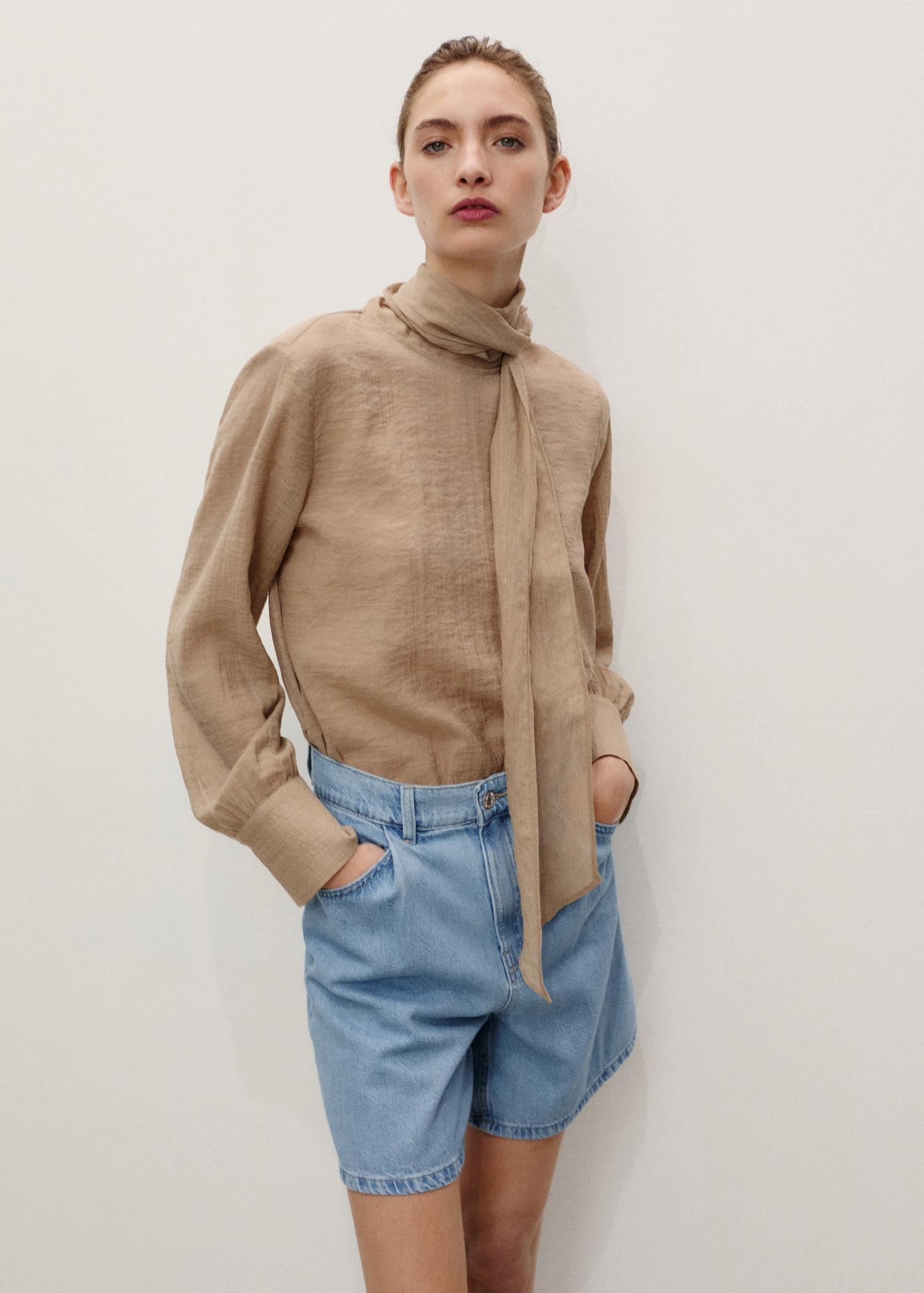 High-waist denim shorts with pleats - Women | MANGO USA Product Image