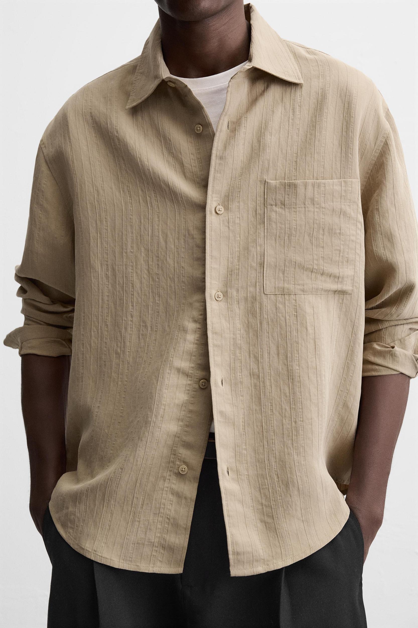 FLOWY POCKET SHIRT Product Image