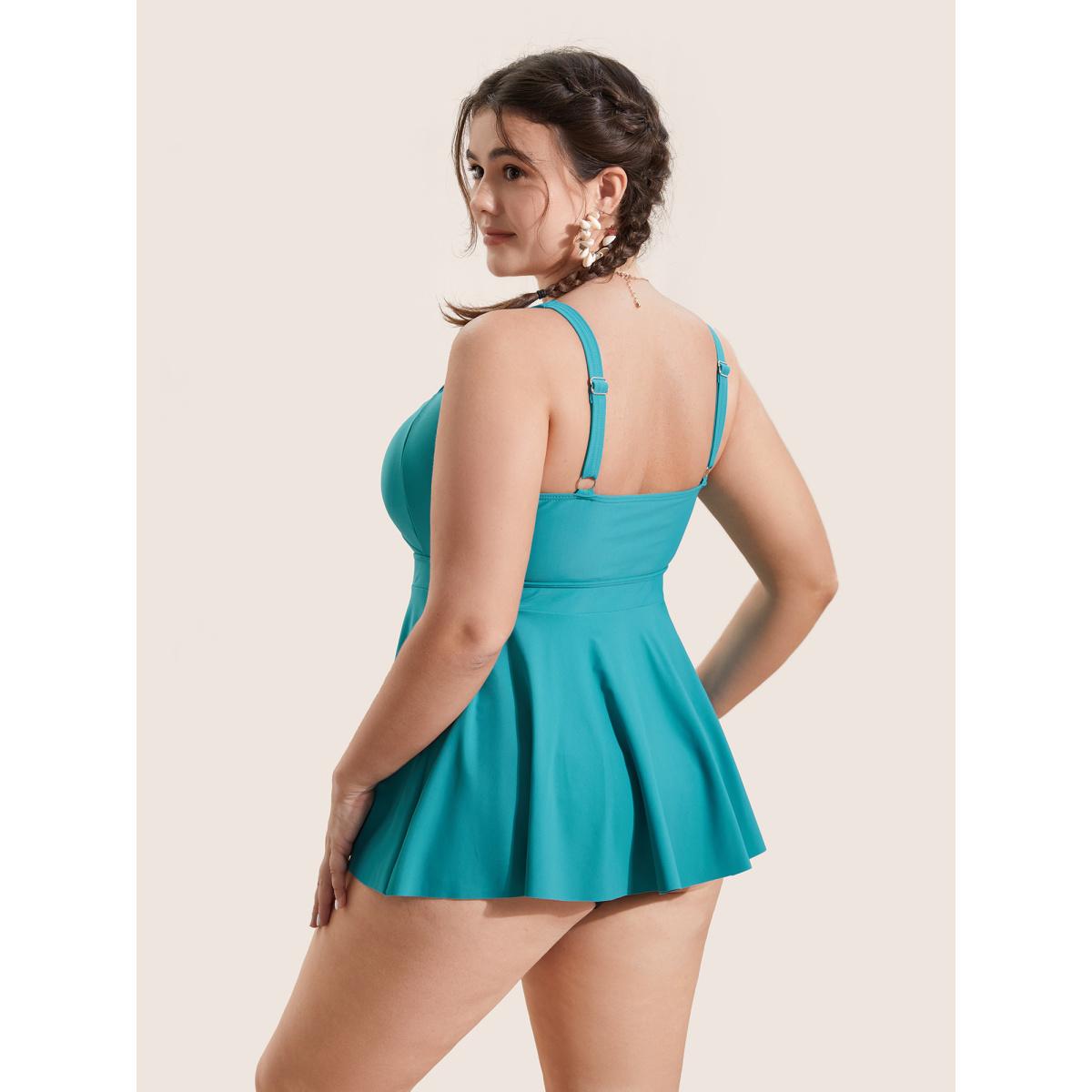 Plus Size Solid Heart Neckline Ruched Swim Top Women's Swimwear Arctic Beach Gathered High stretch Bodycon Heart neckline Curve Swim Tops BloomChic 18-20/2X Product Image