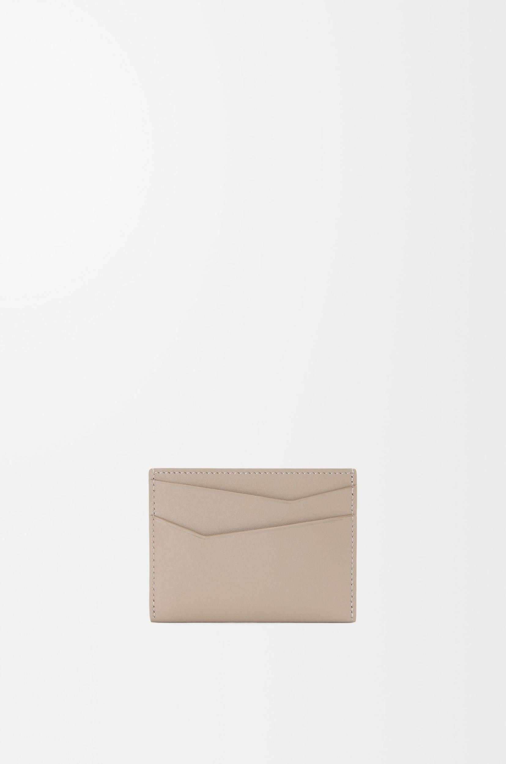 Puzzle plain cardholder in classic calfskin Product Image