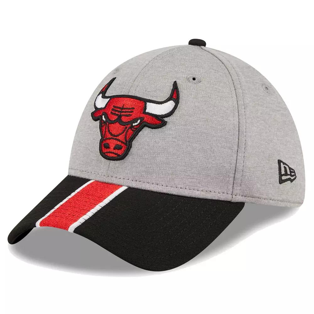 Men's New Era Gray/Black Chicago Bulls Striped 39THIRTY Flex Hat,  Product Image