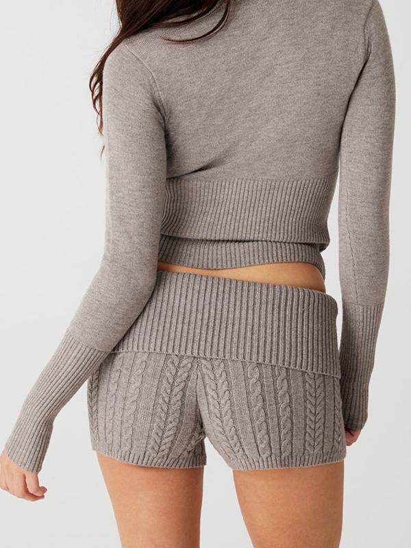 Knitted Button Slit Shorts Product Image