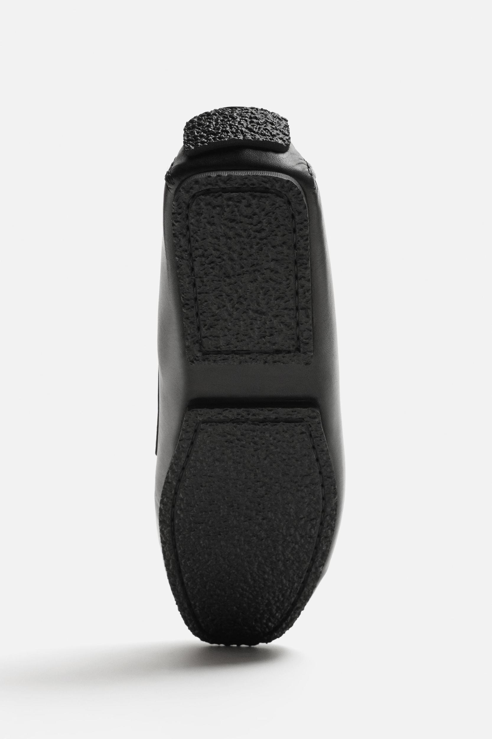 LEATHER BOAT SHOES Product Image